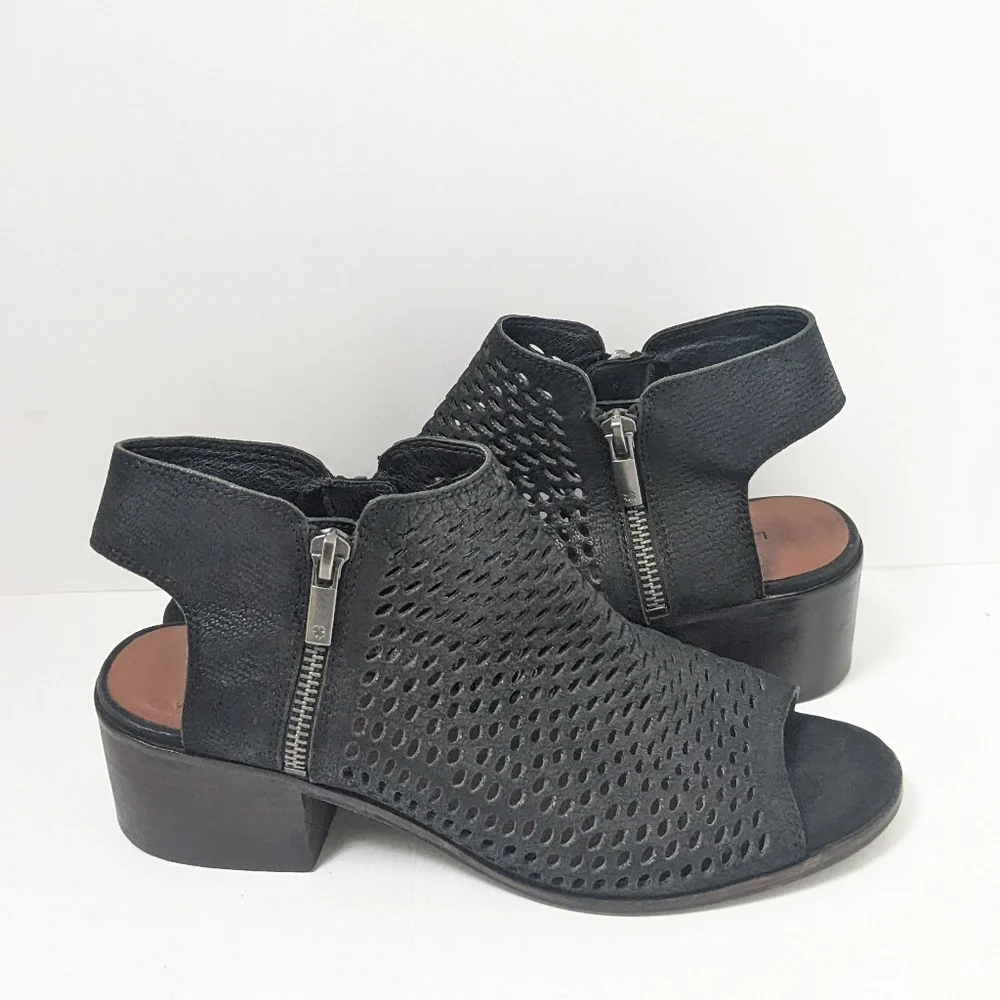Lucky brand leather nelwyna sandals